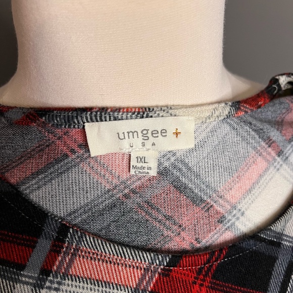 Umgee Boutique Bell Sleeve Dress Size 1XL - Picture 4 of 5